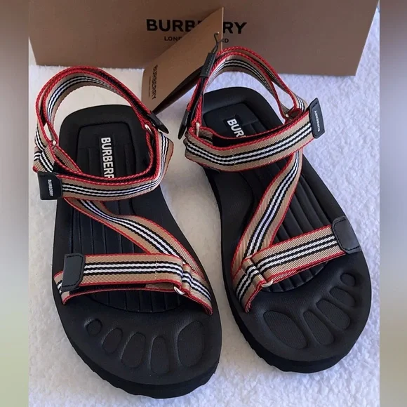 Authentic Burberry Men display picture 2